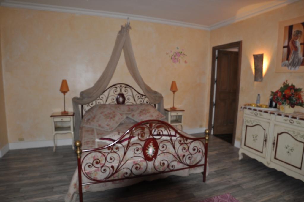 Domaine Le Bourdet Villa Saint-Sauveur-de-Cruzière Rum bild